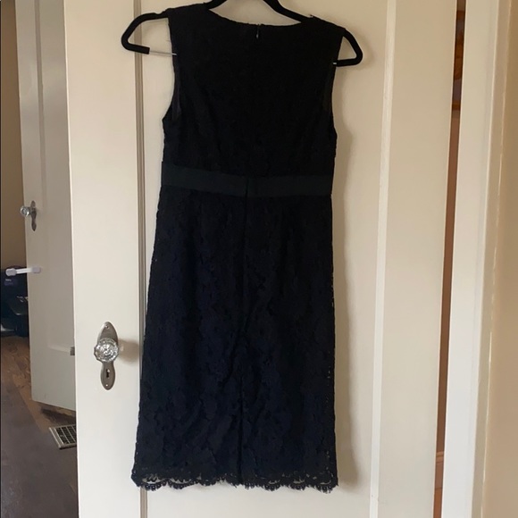 Black lace dress - Picture 2 of 4